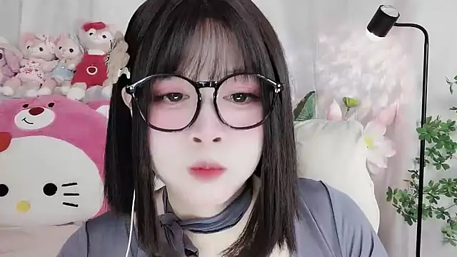 Snapshot of Nancy-Cindy chatting on October 12, 7:37 pm Nancy-Cindy online show from October 12, 7:37 pm