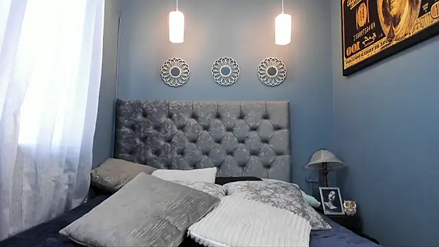 scarlett buttock online show from October 25, 5:02 pm