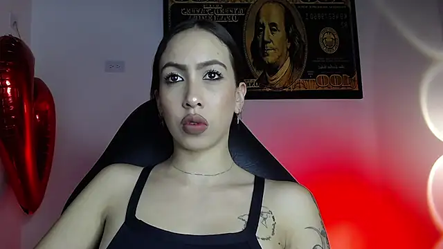 Snapshot of scarlett_buttock chatting on March 5, 6:56 pm scarlett buttock online show from March 5, 6:56 pm