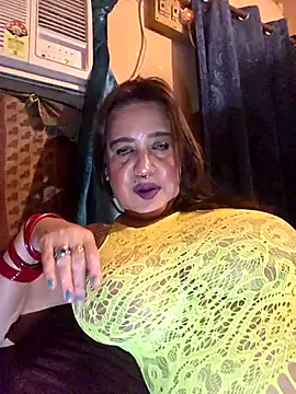 Hot Queen77 online show from May 4, 6:55 pm