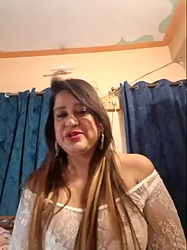 Snapshot of Hot_Queen77 chatting on December 13, 5:49 am Hot Queen77 online show from December 13, 5:49 am