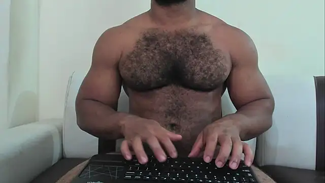Snapshot of lunainsane58 chatting on June 12, 1:42 pm lunainsane58 online show from June 12, 1:42 pm