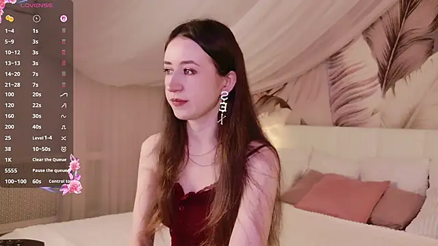 AliceLiddelle online show from November 25, 9:20 am