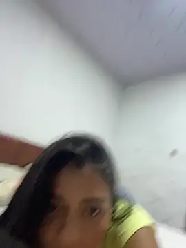 evely coelloo online show from January 6, 1:31 am