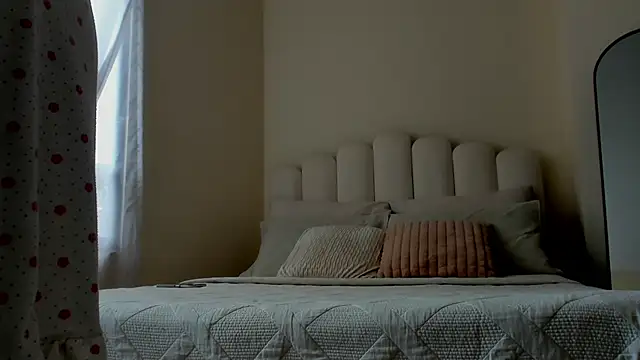 Snapshot of evely_coelloo chatting on November 14, 4:32 pm evely coelloo online show from November 14, 4:32 pm