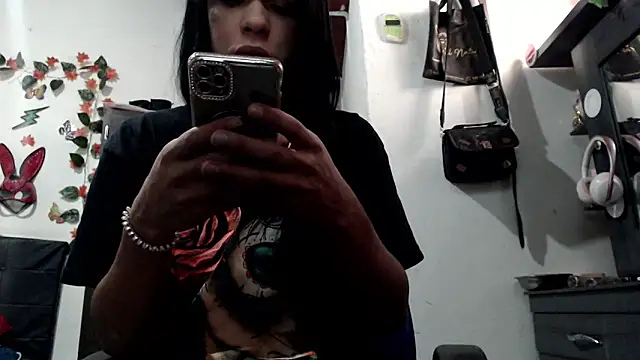 Snapshot of beautiful_cock_sharon chatting on March 12, 4:35 pm beautiful cock sharon online show from March 12, 4:35 pm