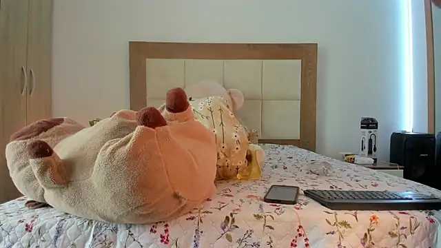 HELLEN SWEET6 online show from April 15, 2:21 pm