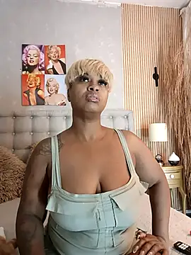 nahiarapalmer19 online show from March 12, 8:24 pm