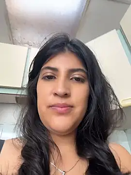 Afroditapoloo online show from May 18, 2:44 pm