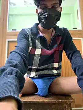 Snapshot of Princee9 chatting on December 8, 6:17 pm Princee9 online show from December 8, 6:17 pm