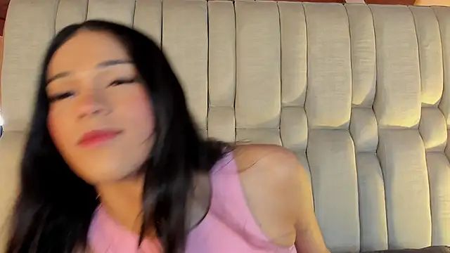 Isa Little Star online show from March 5, 3:36 am