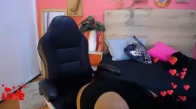 Snapshot of scarlet-foox chatting on March 14, 12:18 pm scarlet-foox online show from March 14, 12:18 pm