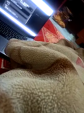 CuteyCouple online show from March 1, 8:31 pm