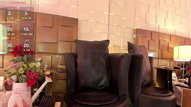 NaomyRivera online show from March 25, 12:26 pm