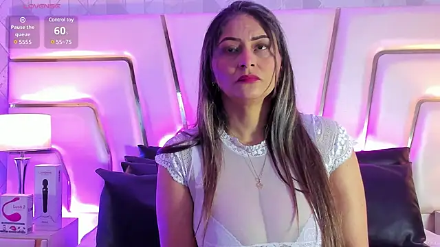 Snapshot of NaomyRivera chatting on March 4, 12:12 pm NaomyRivera online show from March 4, 12:12 pm