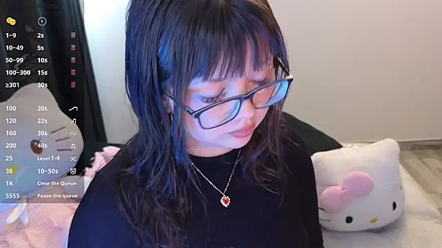 missy taylor  online show from March 23, 9:03 pm