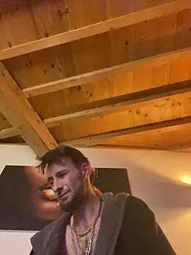 Bigkisslove online show from March 3, 4:41 am