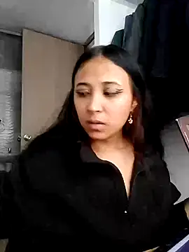 Snapshot of Hot_Teens69 chatting on January 17, 10:12 pm Hot Teens69 online show from January 17, 10:12 pm