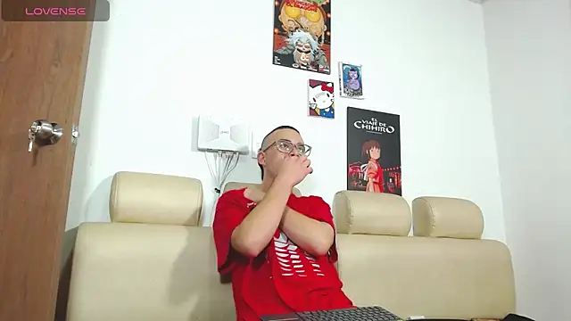 Snapshot of Hot_Teens69 chatting on March 13, 12:48 am Hot Teens69 online show from March 13, 12:48 am