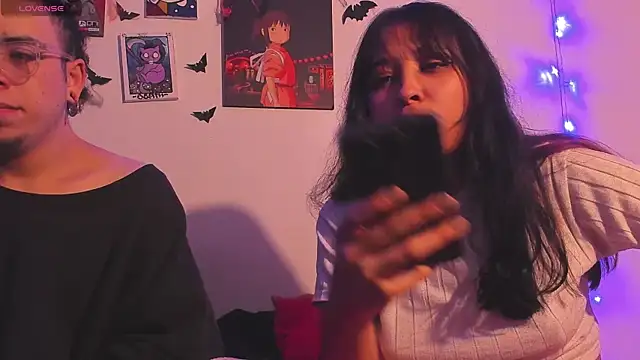 Snapshot of Hot_Teens69 chatting on October 16, 3:37 am Hot Teens69 online show from October 16, 3:37 am