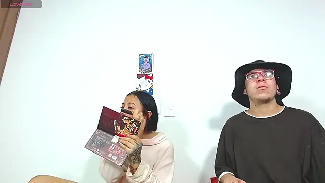 Snapshot of Hot_Teens69 chatting on January 17, 12:42 am Hot Teens69 online show from January 17, 12:42 am