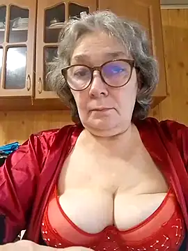 Snapshot of IrinaSweet54 chatting on June 21, 8:53 am IrinaSweet54 online show from June 21, 8:53 am