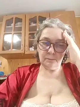 Snapshot of IrinaSweet54 chatting on June 10, 8:48 am IrinaSweet54 online show from June 10, 8:48 am