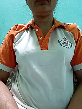 Snapshot of Lovepussyhair chatting on February 23, 8:31 pm Lovepussyhair online show from February 23, 8:31 pm