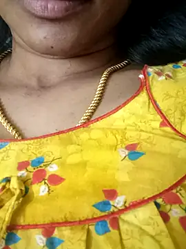 Snapshot of Ambika01 chatting on November 11, 9:15 am Ambika01 online show from November 11, 9:15 am