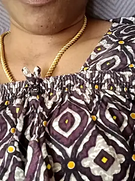 Snapshot of Ambika01 chatting on December 15, 4:29 am Ambika01 online show from December 15, 4:29 am