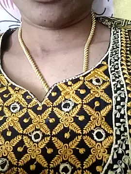 Snapshot of Ambika01 chatting on November 27, 3:40 am Ambika01 online show from November 27, 3:40 am