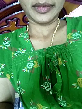 Snapshot of Ambika01 chatting on April 4, 5:14 am Ambika01 online show from April 4, 5:14 am