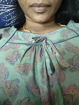 Snapshot of Ambika01 chatting on May 24, 6:46 am Ambika01 online show from May 24, 6:46 am