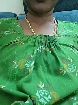 Snapshot of Ambika01 chatting on July 20, 6:10 am Ambika01 online show from July 20, 6:10 am