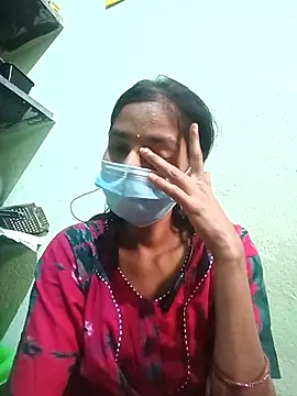 Snapshot of anusiya01 chatting on November 16, 1:21 am anusiya01 online show from November 16, 1:21 am