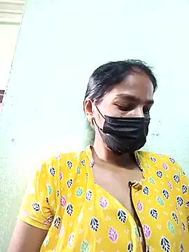 Snapshot of anusiya01 chatting on March 17, 3:36 am anusiya01 online show from March 17, 3:36 am