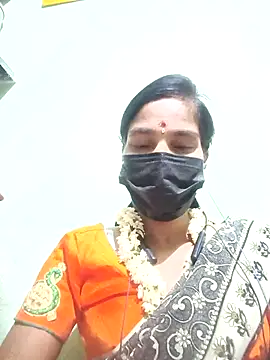 Snapshot of anusiya01 chatting on September 27, 5:52 pm anusiya01 online show from September 27, 5:52 pm