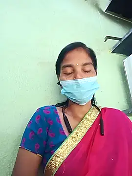 Snapshot of anusiya01 chatting on October 12, 2:24 am anusiya01 online show from October 12, 2:24 am