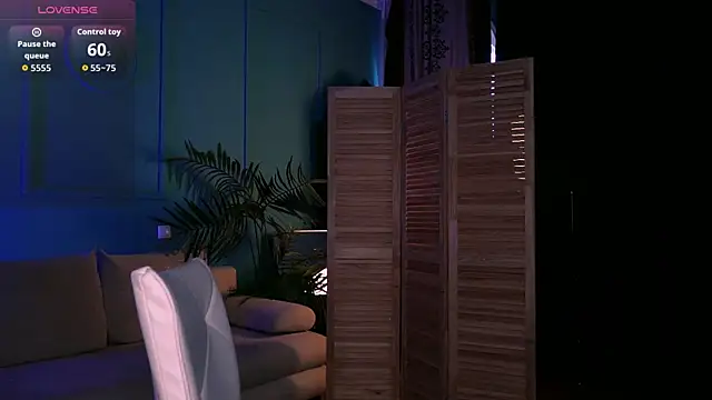 Snapshot of Ariell_Margot_ chatting on November 15, 7:23 am Ariell Margot online show from November 15, 7:23 am