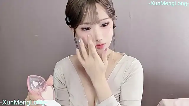 -XunMengLong- online show from May 8, 6:56 pm