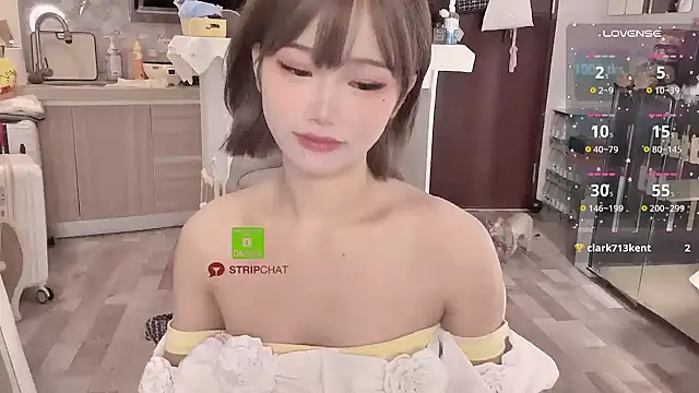 -XunMengLong- online show from December 14, 8:02 am