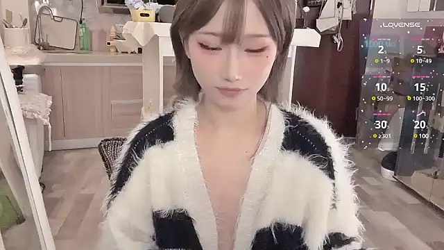 -XunMengLong- online show from February 17, 9:43 pm