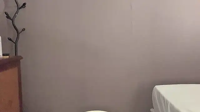 -XunMengLong- online show from September 10, 7:35 pm