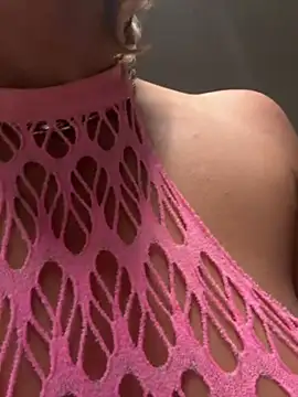 Snapshot of camdanz777 chatting on October 31, 1:57 am camdanz777 online show from October 31, 1:57 am