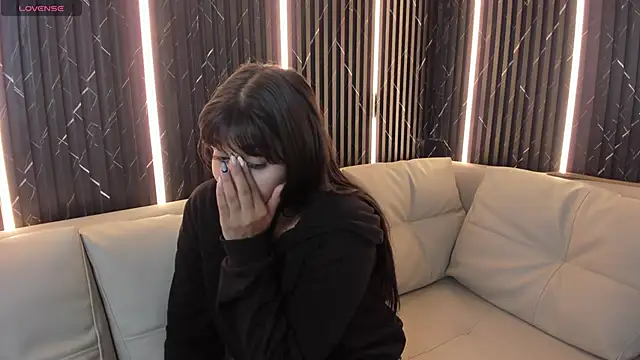 BritneySweet  online show from April 19, 2:56 am