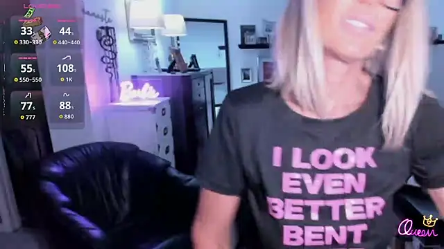 VelvetBarbie online show from April 26, 7:22 pm