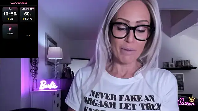 VelvetBarbie online show from February 21, 10:23 pm