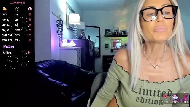 VelvetBarbie online show from March 15, 6:04 pm