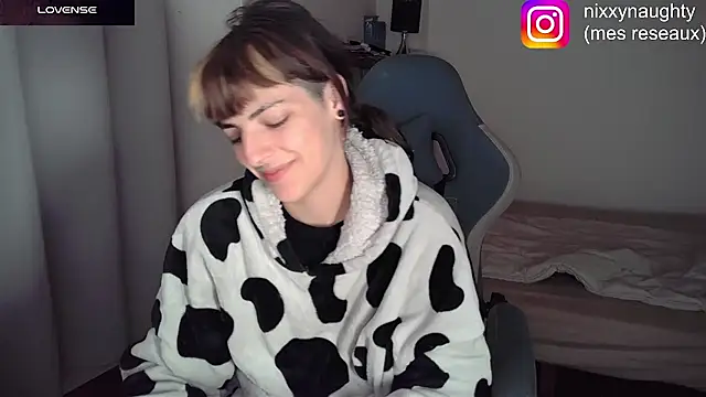 Nixxy naughty online show from February 5, 8:14 pm