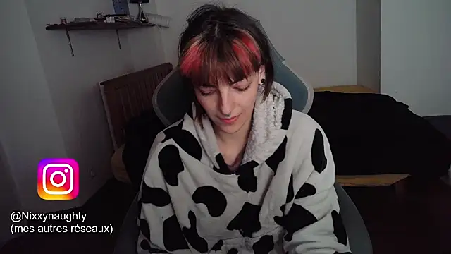 Nixxy naughty online show from March 12, 9:13 pm